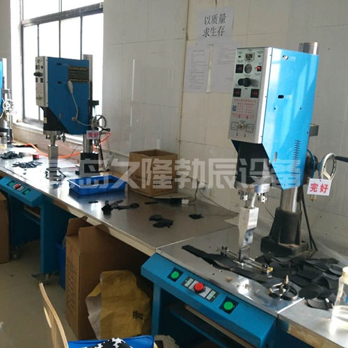 分析塑焊机质量和什么因素有关